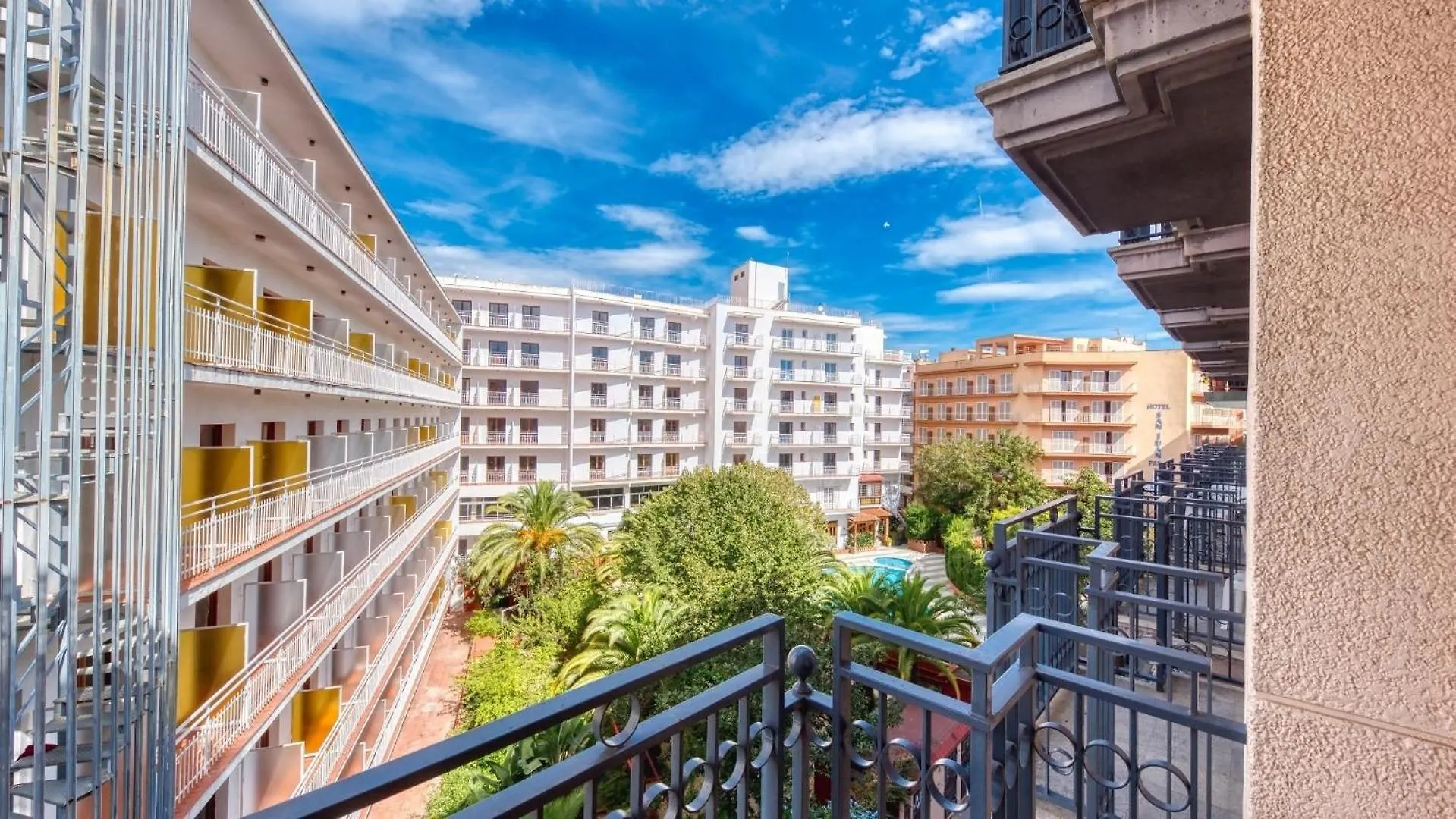 Costacabana - Apartment Dali Lloret de Mar